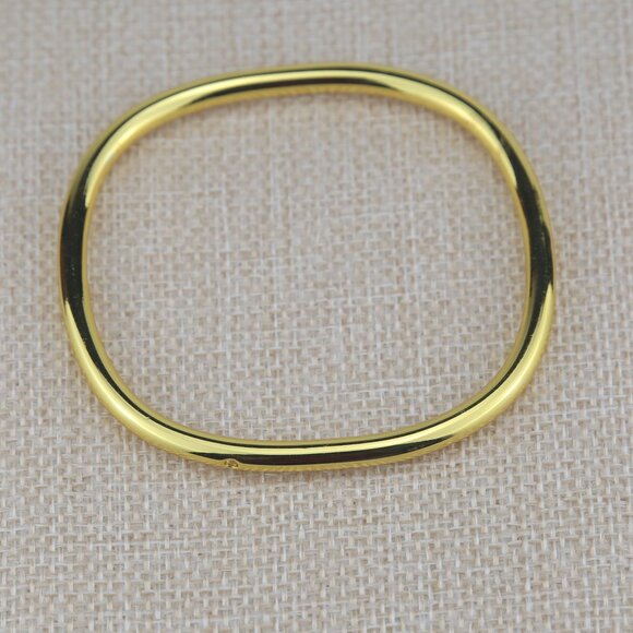 Minimalist 18K Gold Plated Titanium Steel Bracelet with Zircon Accent - Picture 1 of 3